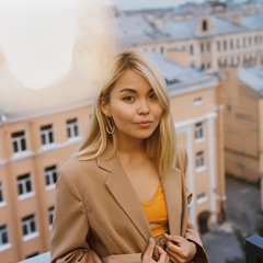 Юлия — Специалист по клавишам