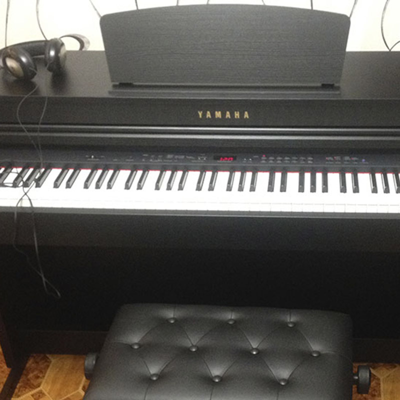 Yamaha CLP-430B
