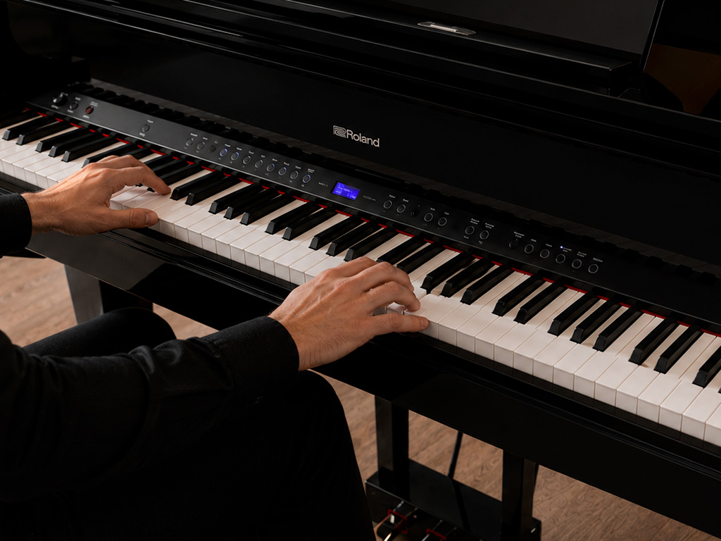 Roland_GP-9_PE_3.jpg